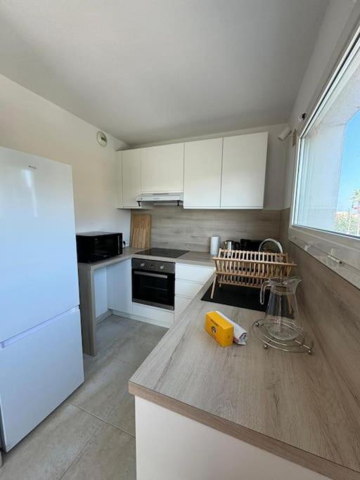 Suberbe Appartement Climatise Avec Terrasse แซ็งต์-ราฟาเอล ภายนอก รูปภาพ
